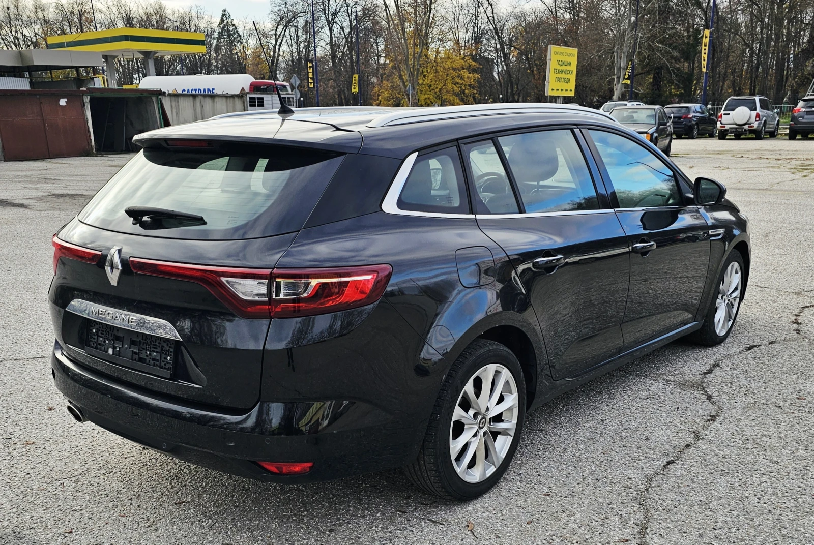 Renault Megane 1.5 - изображение 4