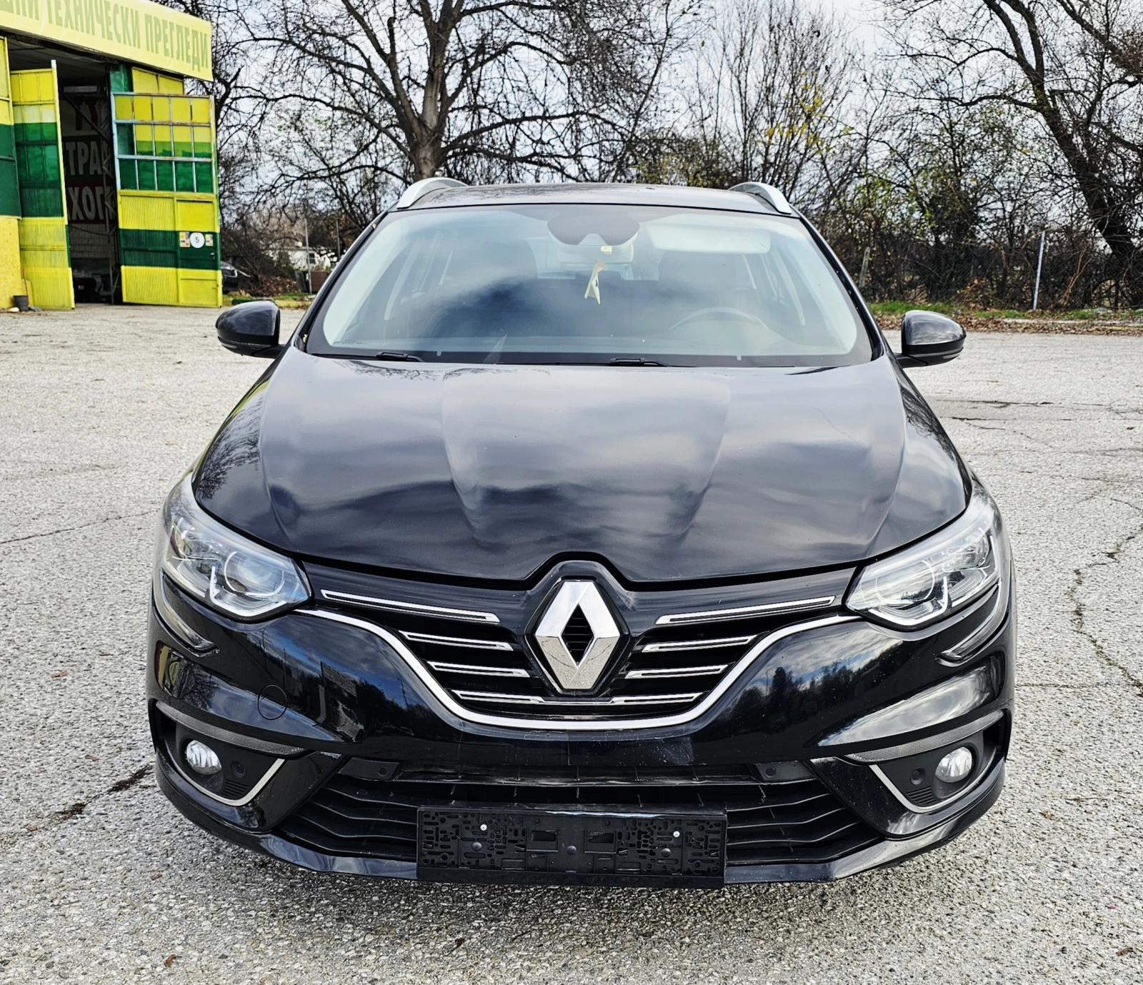 Renault Megane 1.5 - изображение 8