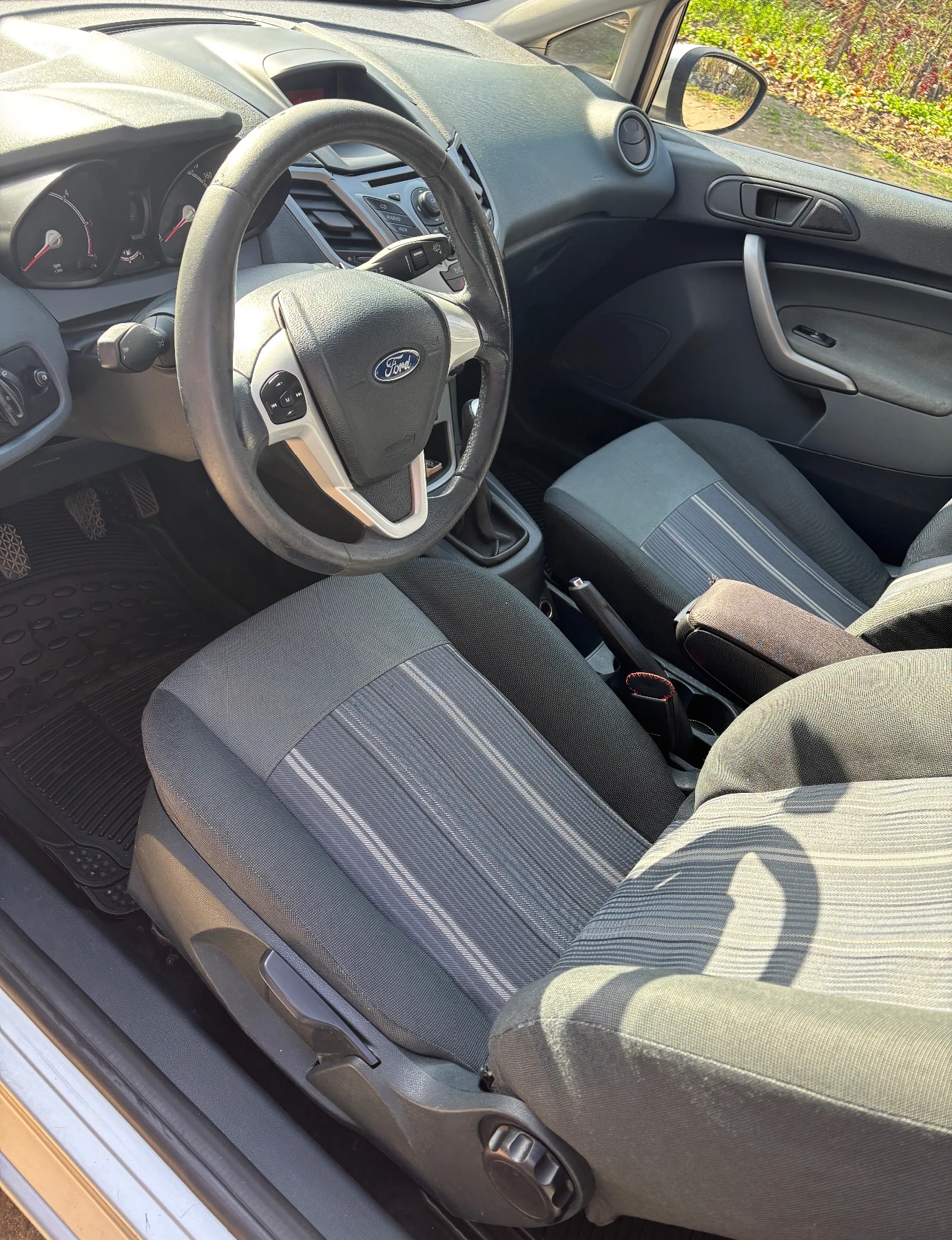 Ford Fiesta 1.4 TDCI - изображение 9