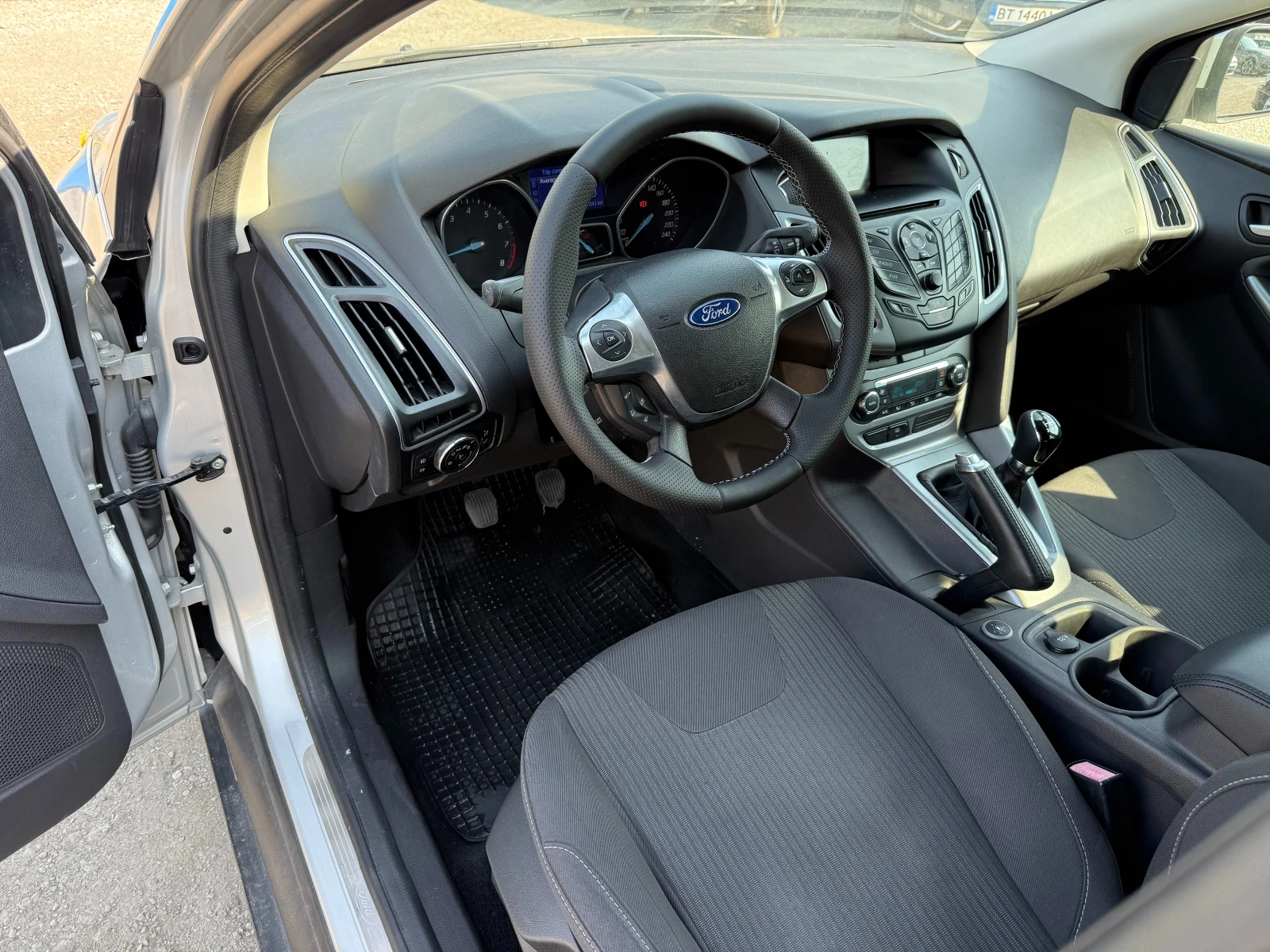 Ford Focus 1.6i-120-к.с-БЕНЗИН-ГАЗ-КЛИМАТРОНИК - изображение 10