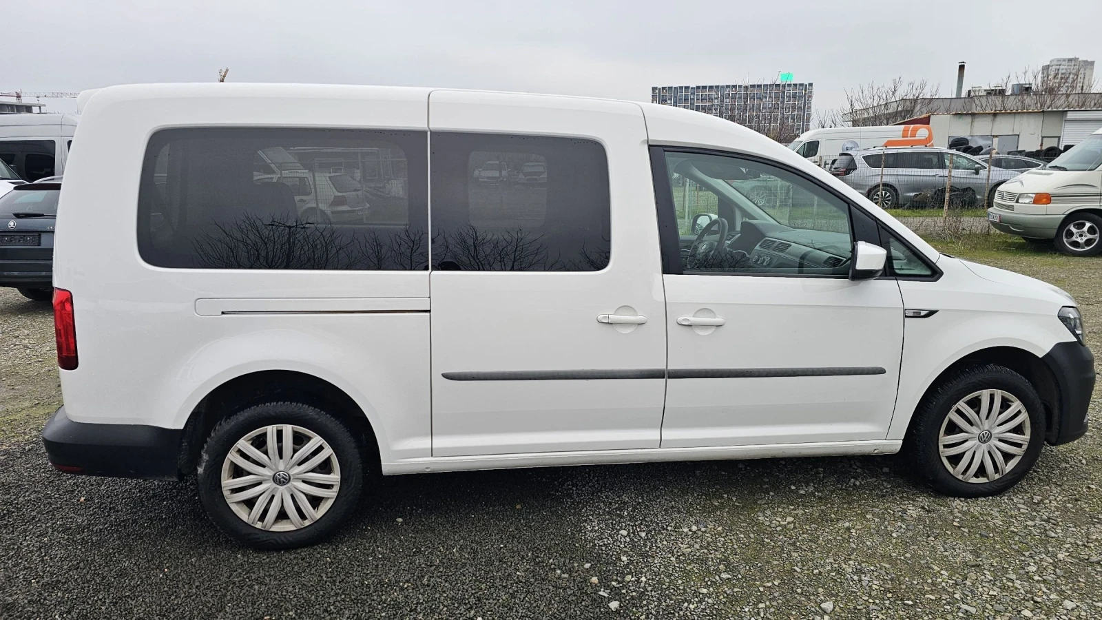 VW Caddy XXL - 7 места  - изображение 4