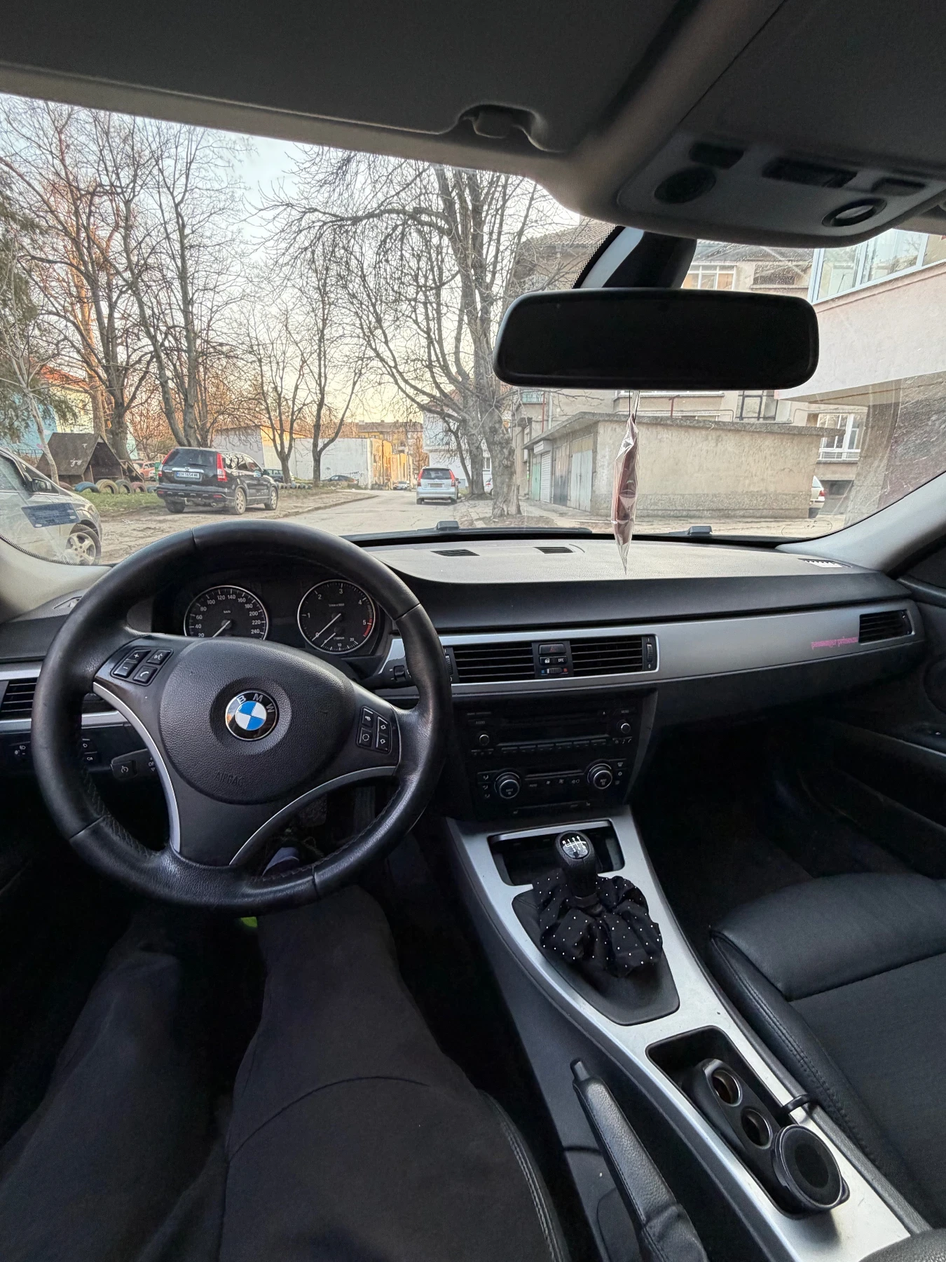 BMW 320, снимка 5 - Автомобили и джипове - 54024552