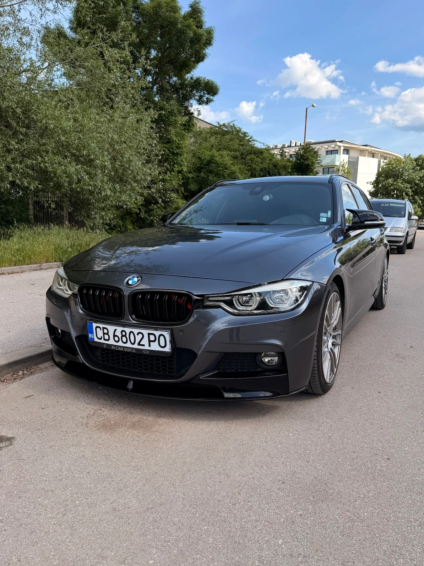 BMW 320 320i M-Performance LCI, снимка 2 - Автомобили и джипове - 54669880