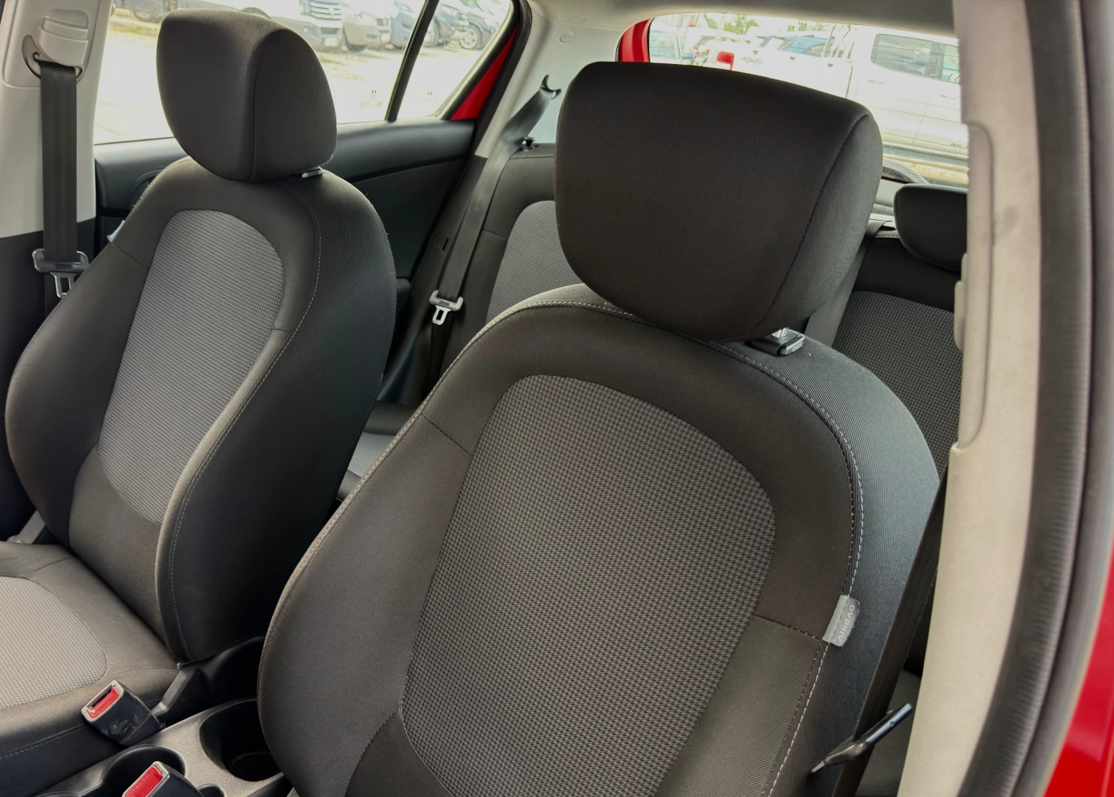 Hyundai I20 1.25i/ЕВРО5Б/Лед дневни светлини/Доказуем пробег, снимка 10 - Автомобили и джипове - 54803565