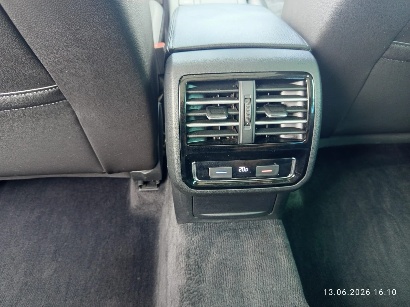VW Passat 2.0tdi Highline 4Motion 240ks., снимка 15 - Автомобили и джипове - 54919477