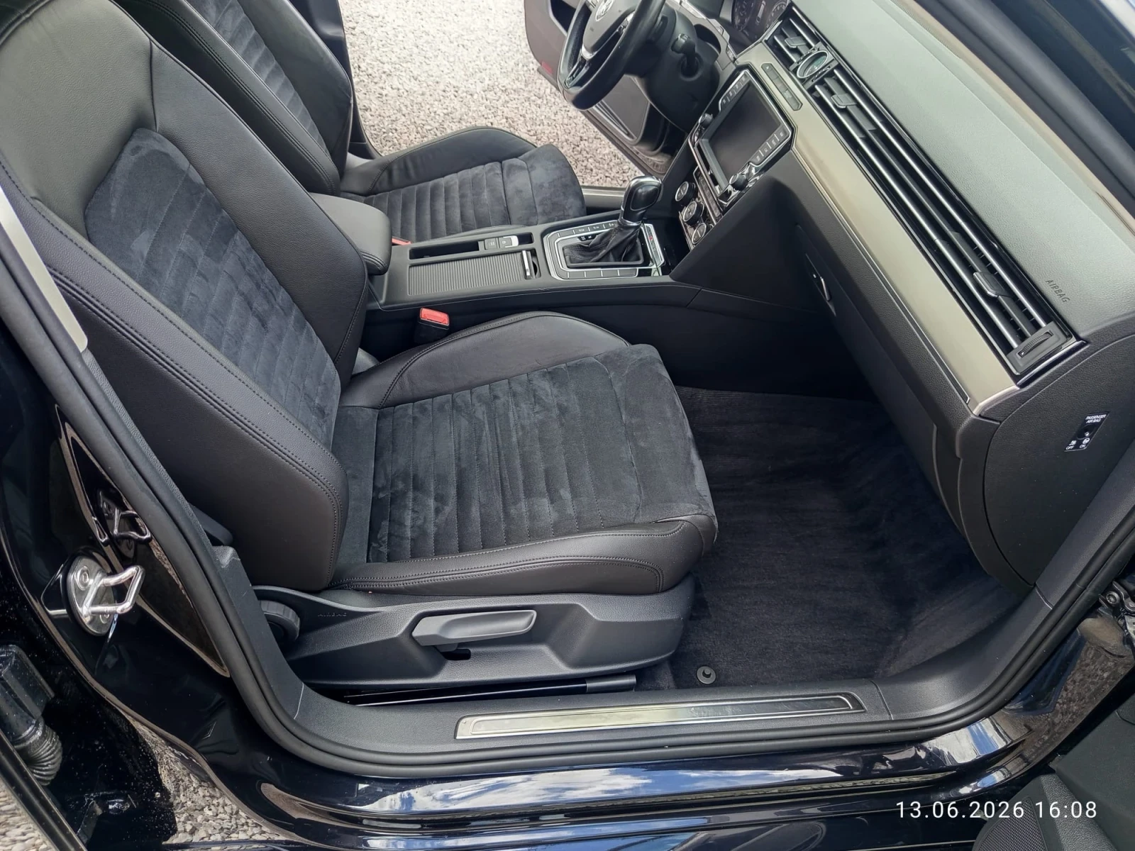 VW Passat 2.0tdi Highline 4Motion 240ks., снимка 11 - Автомобили и джипове - 54919477