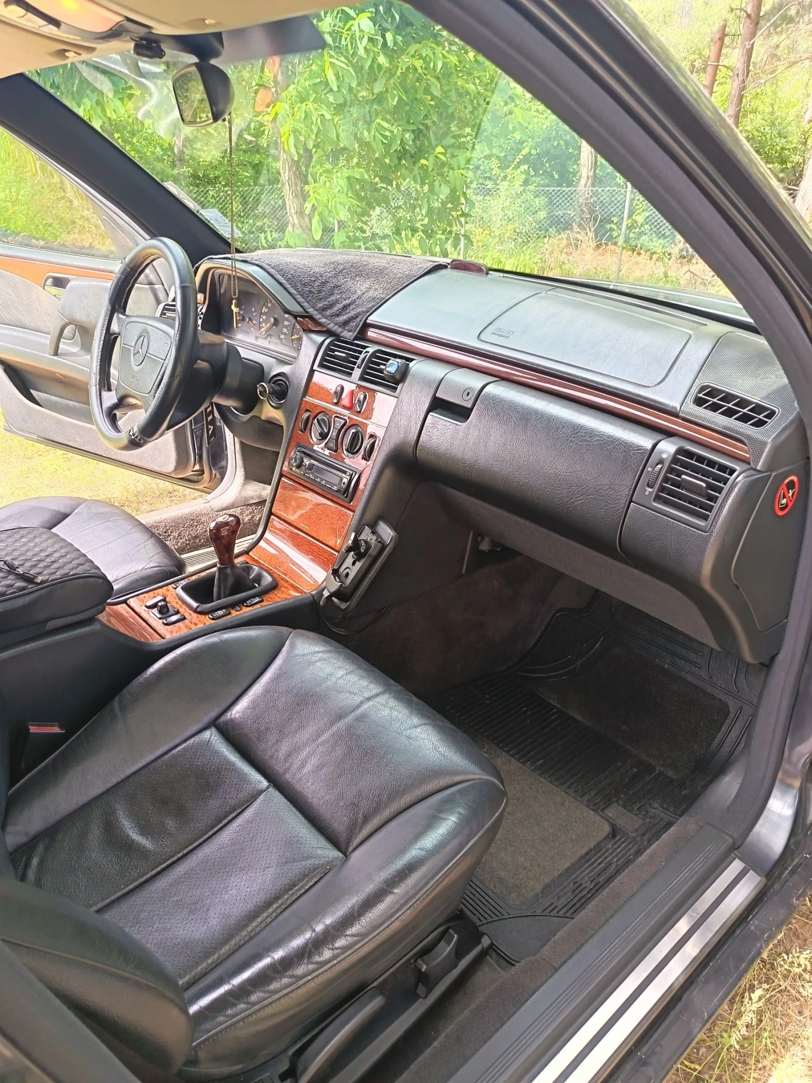 Mercedes-Benz E 200 W210, снимка 9 - Автомобили и джипове - 55134942
