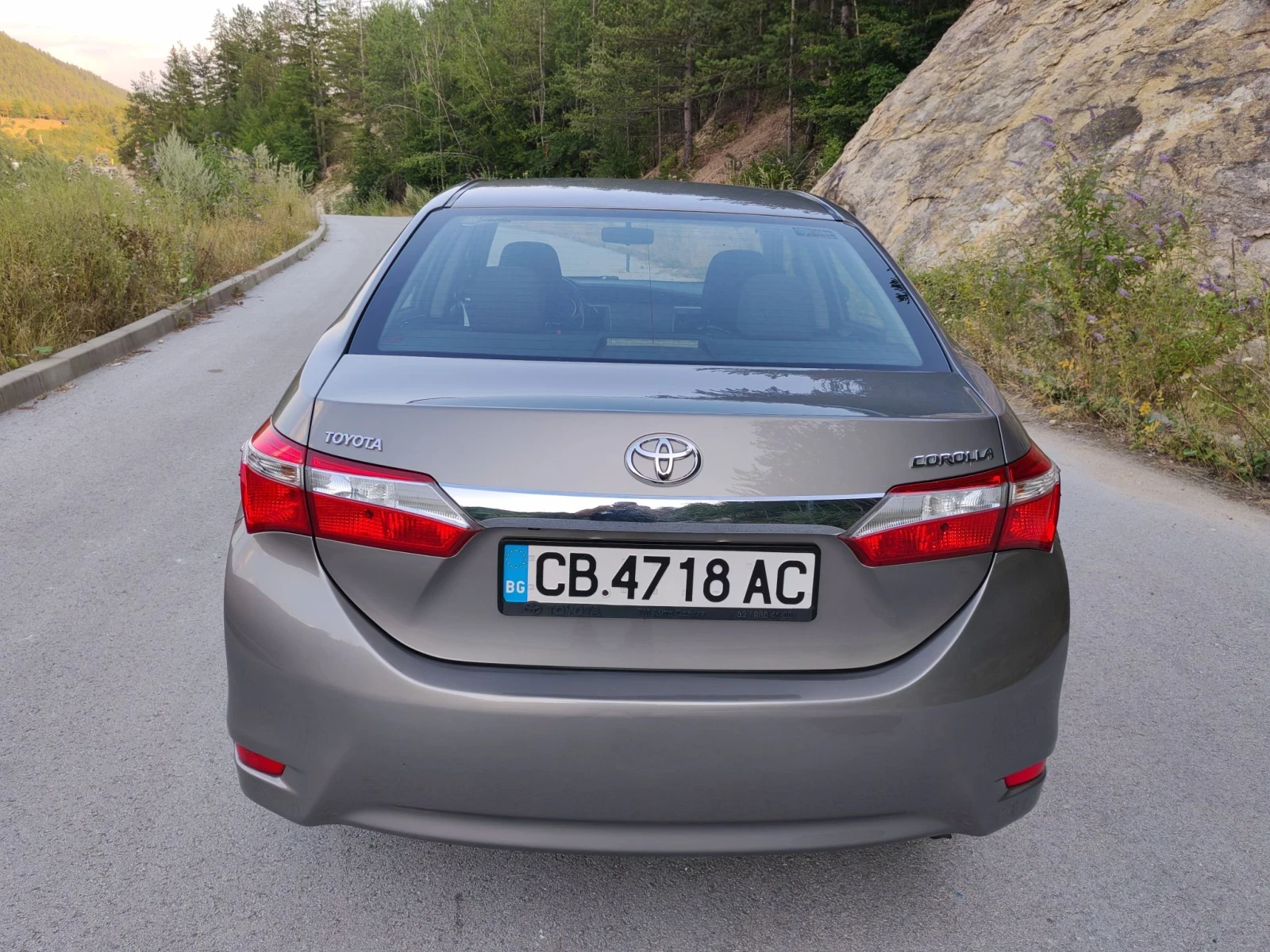 Toyota Corolla, снимка 4 - Автомобили и джипове - 55590272