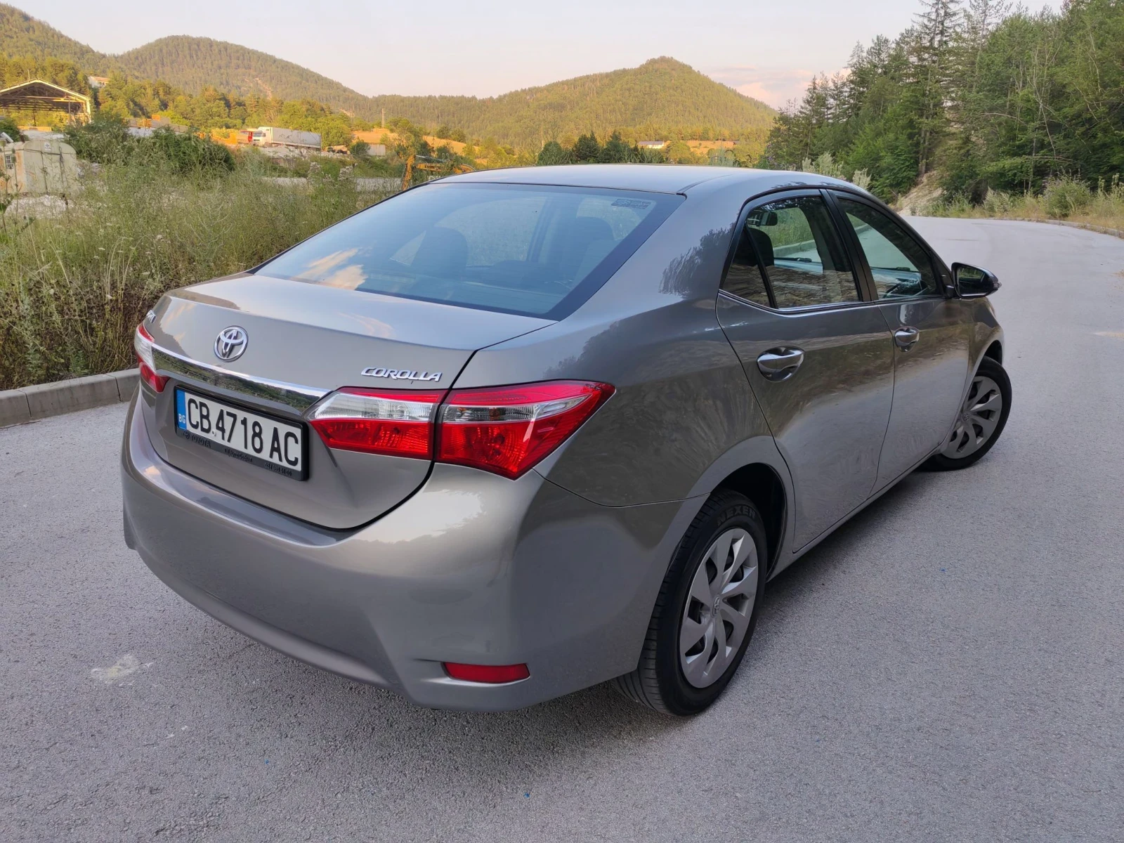 Toyota Corolla, снимка 5 - Автомобили и джипове - 55590272