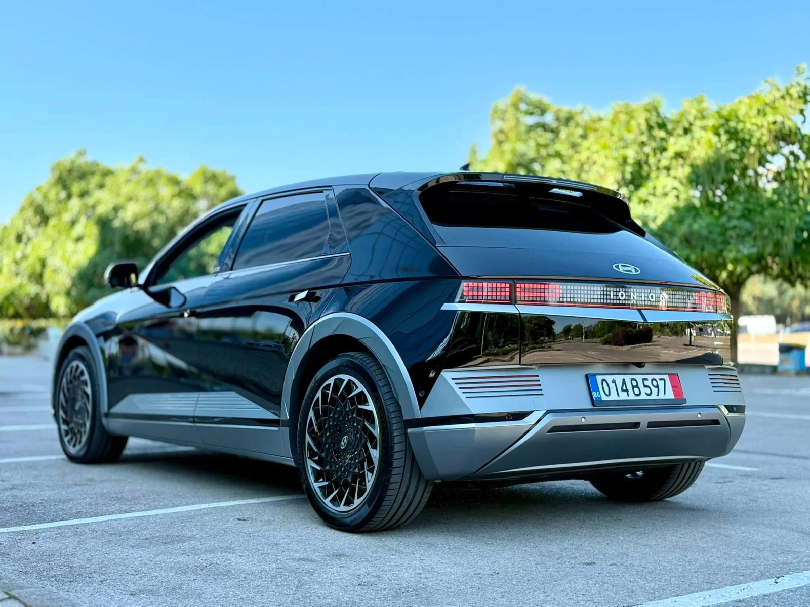 Hyundai Ioniq 5 First Edition 4WD SWIS CH, снимка 4 - Автомобили и джипове - 55640393