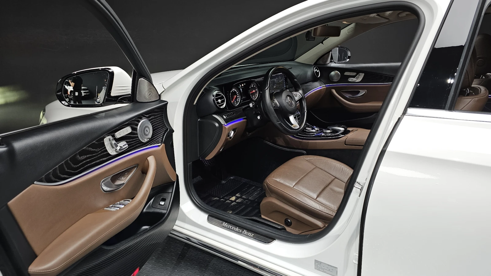 Mercedes-Benz E 220 Avantgarde autoprime.bg, снимка 9 - Автомобили и джипове - 56022415