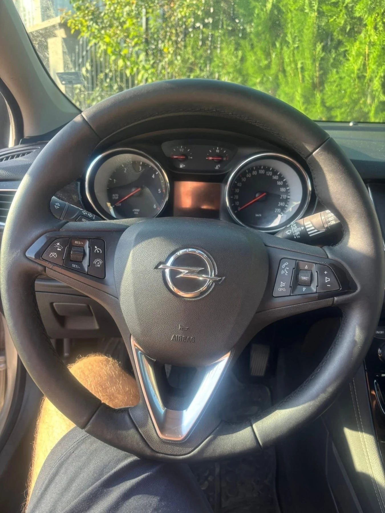 Opel Astra SportTourer, снимка 6 - Автомобили и джипове - 56091193