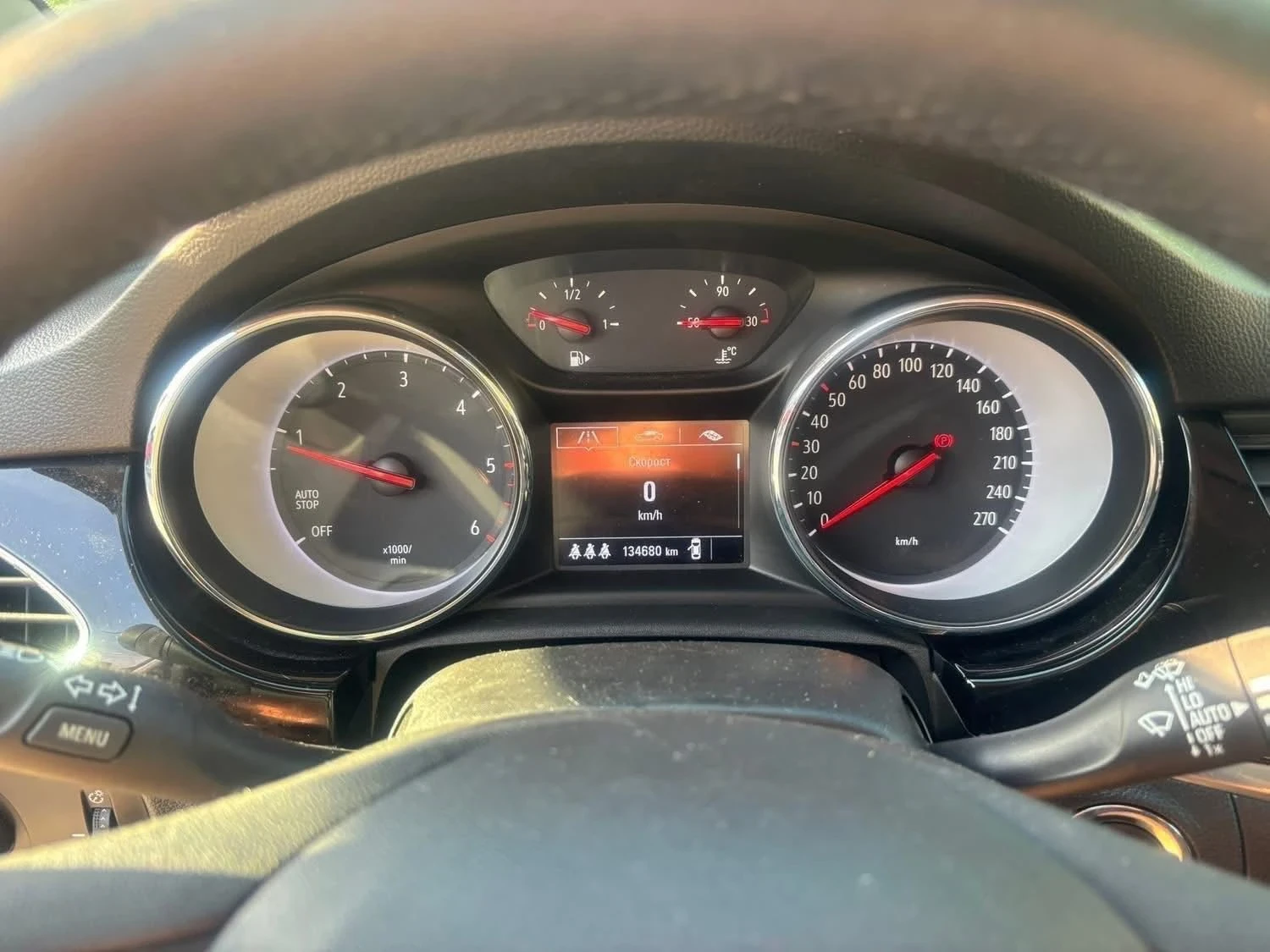 Opel Astra SportTourer, снимка 8 - Автомобили и джипове - 56091193
