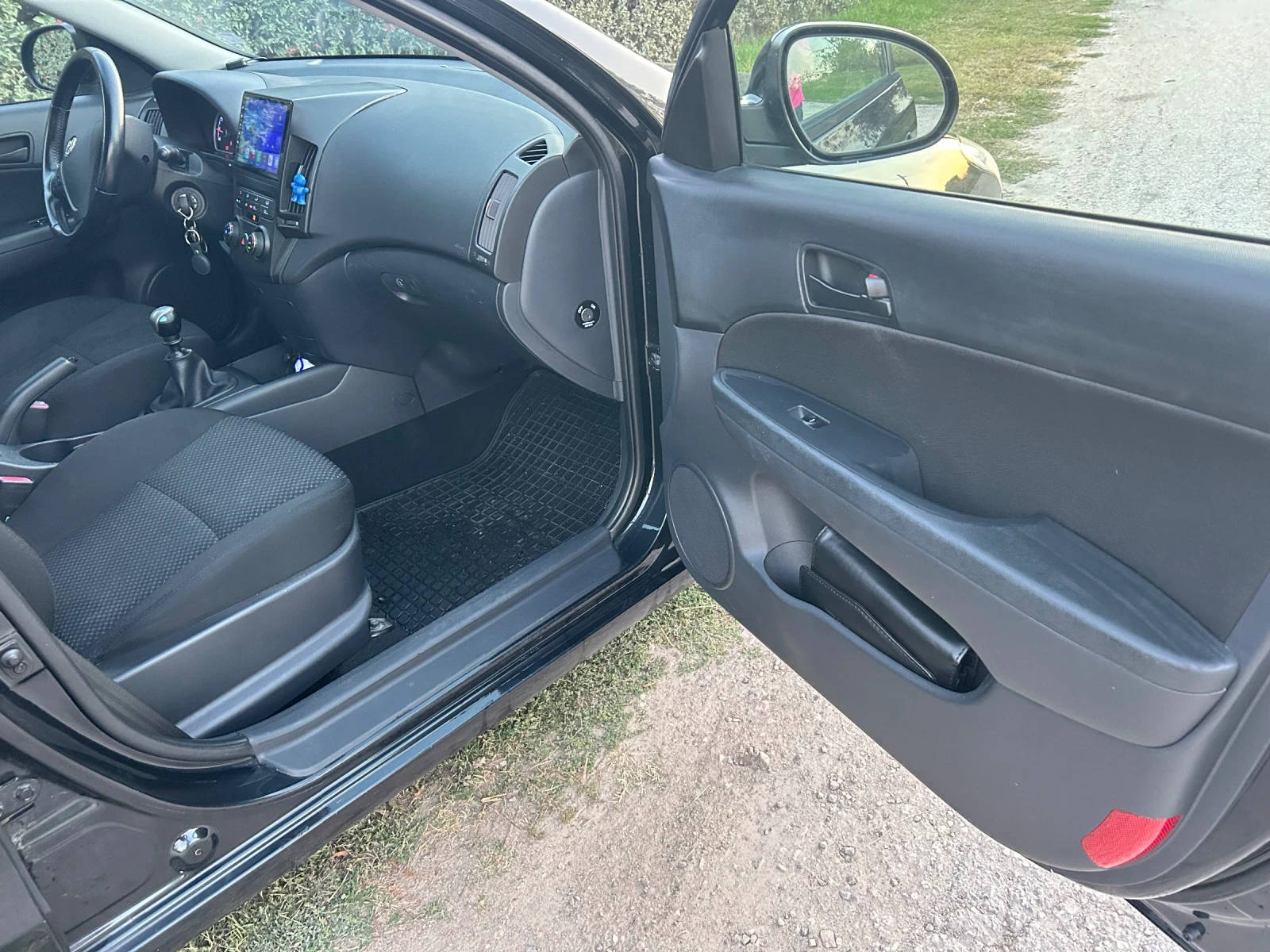 Hyundai I30 1.4 BlueDrive, снимка 10 - Автомобили и джипове - 56155595