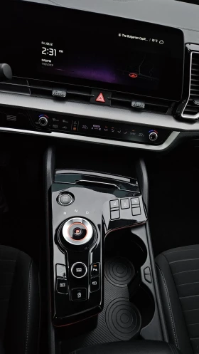 Kia Sportage Mild hybrid, 1.6 diesel, Панорамен покрив, снимка 8