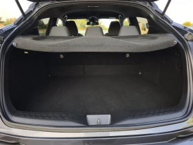 Toyota C-HR 2.0HYBRID  LOUNGE FULL SERVICE IN TOYOTA NEW !!! | Mobile.bg    11