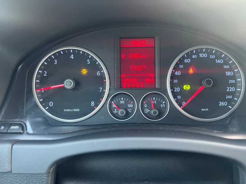 VW Tiguan 2.0 TSI 4m 170к.с., снимка 15 - Автомобили и джипове - 52067693