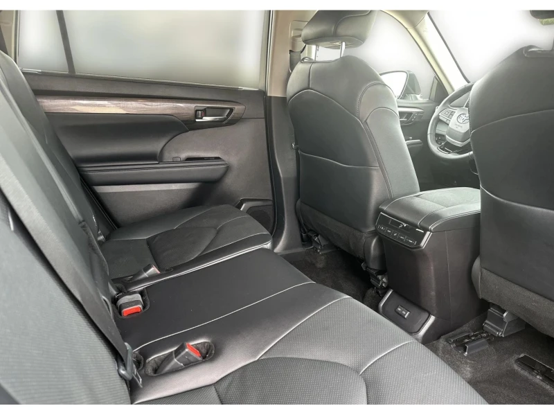 Toyota Highlander 7 места, Месечна вноска от 1300 лв., снимка 13 - Автомобили и джипове - 52614874