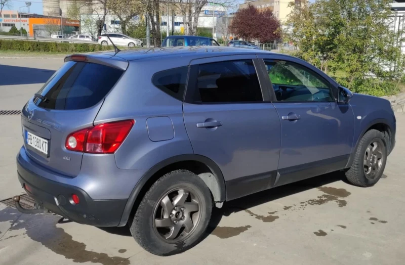Nissan Qashqai, снимка 6 - Автомобили и джипове - 52794469