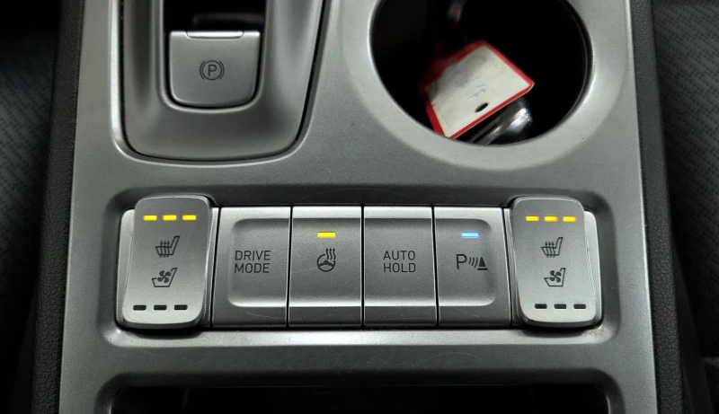 Hyundai Kona 64KWh/Premium/BlueLink, снимка 15 - Автомобили и джипове - 53516642
