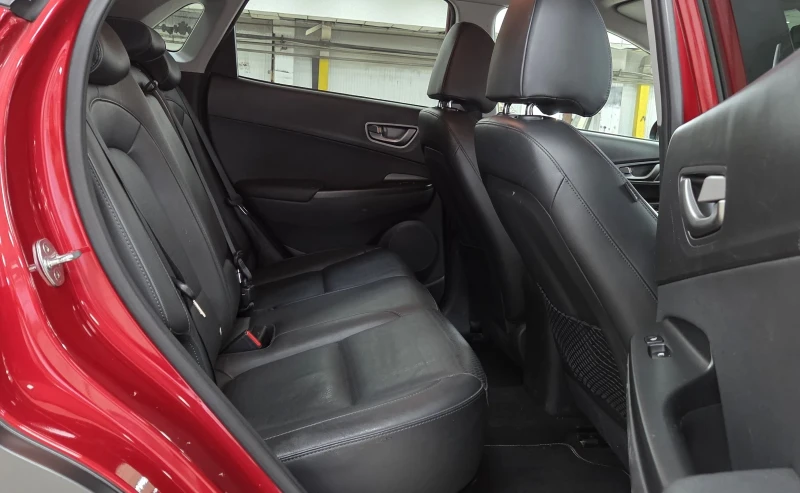 Hyundai Kona 64KWh/Premium/BlueLink, снимка 9 - Автомобили и джипове - 53516642