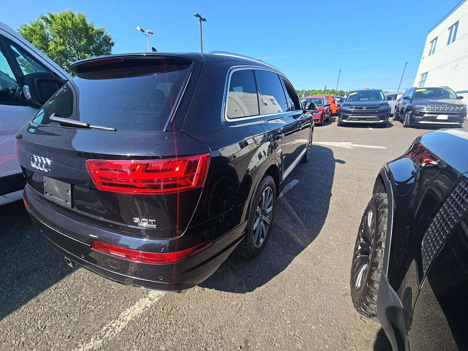 Audi Q7 PREMIUM PLUS* BOSE* ПАНОРАМА* 7 МЕСТНА - изображение 4