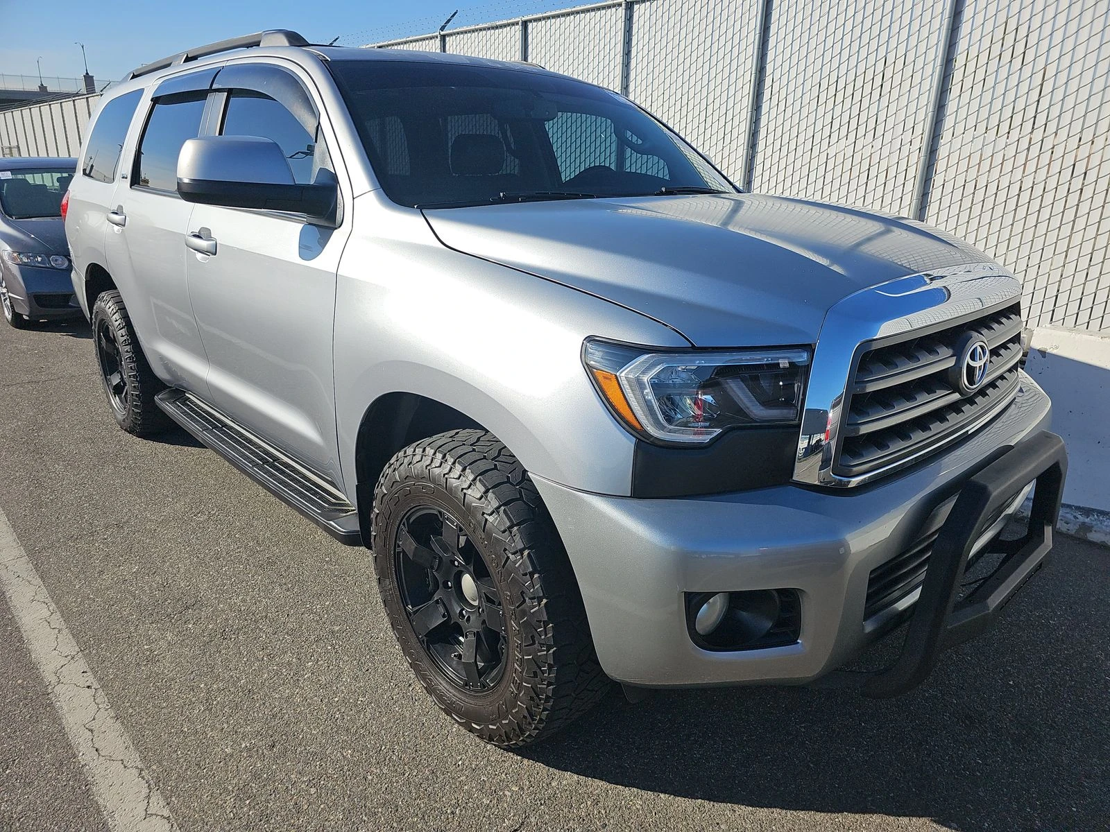 Toyota Sequoia   | Mobile.bg   3