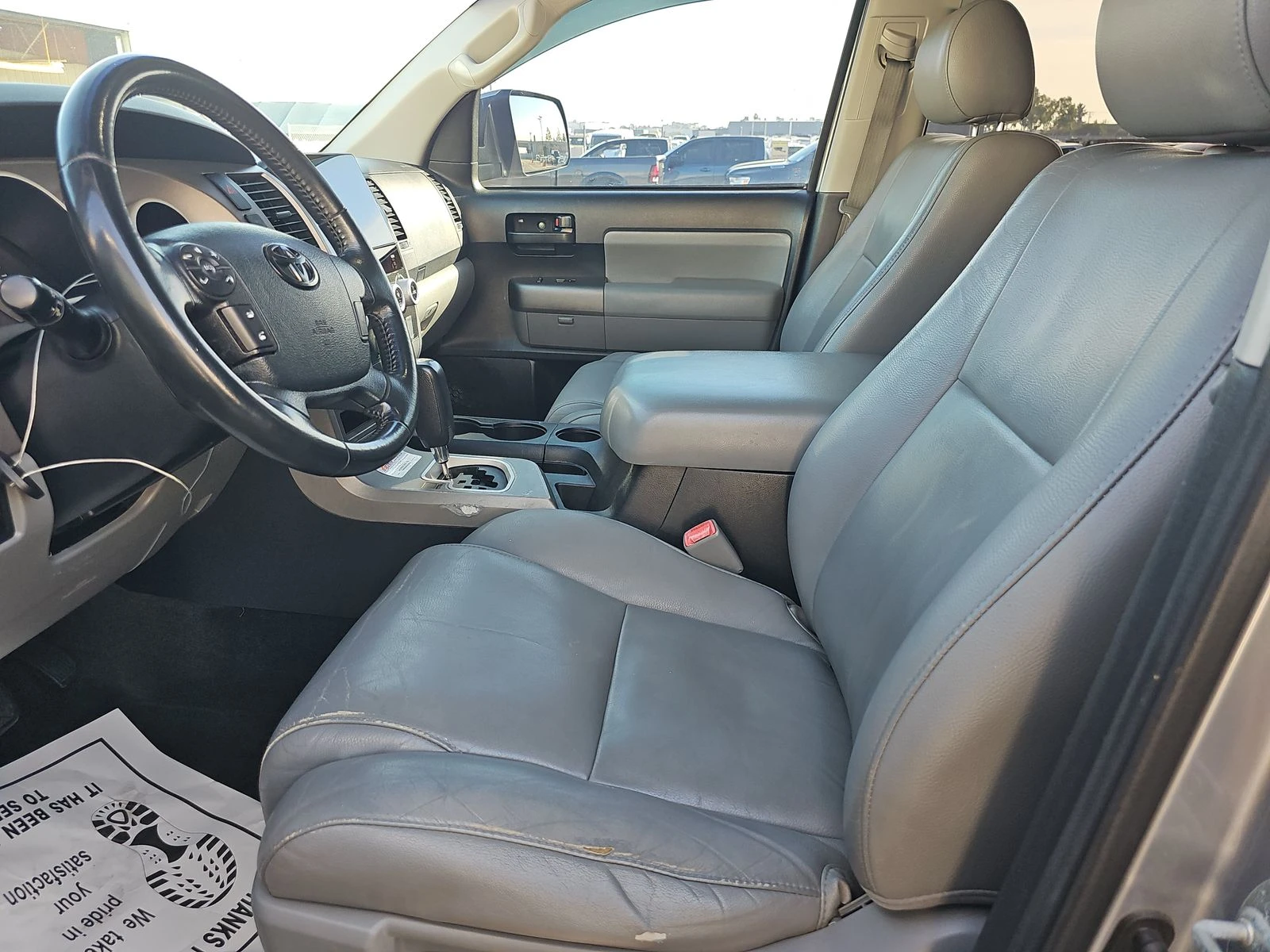 Toyota Sequoia   | Mobile.bg   11