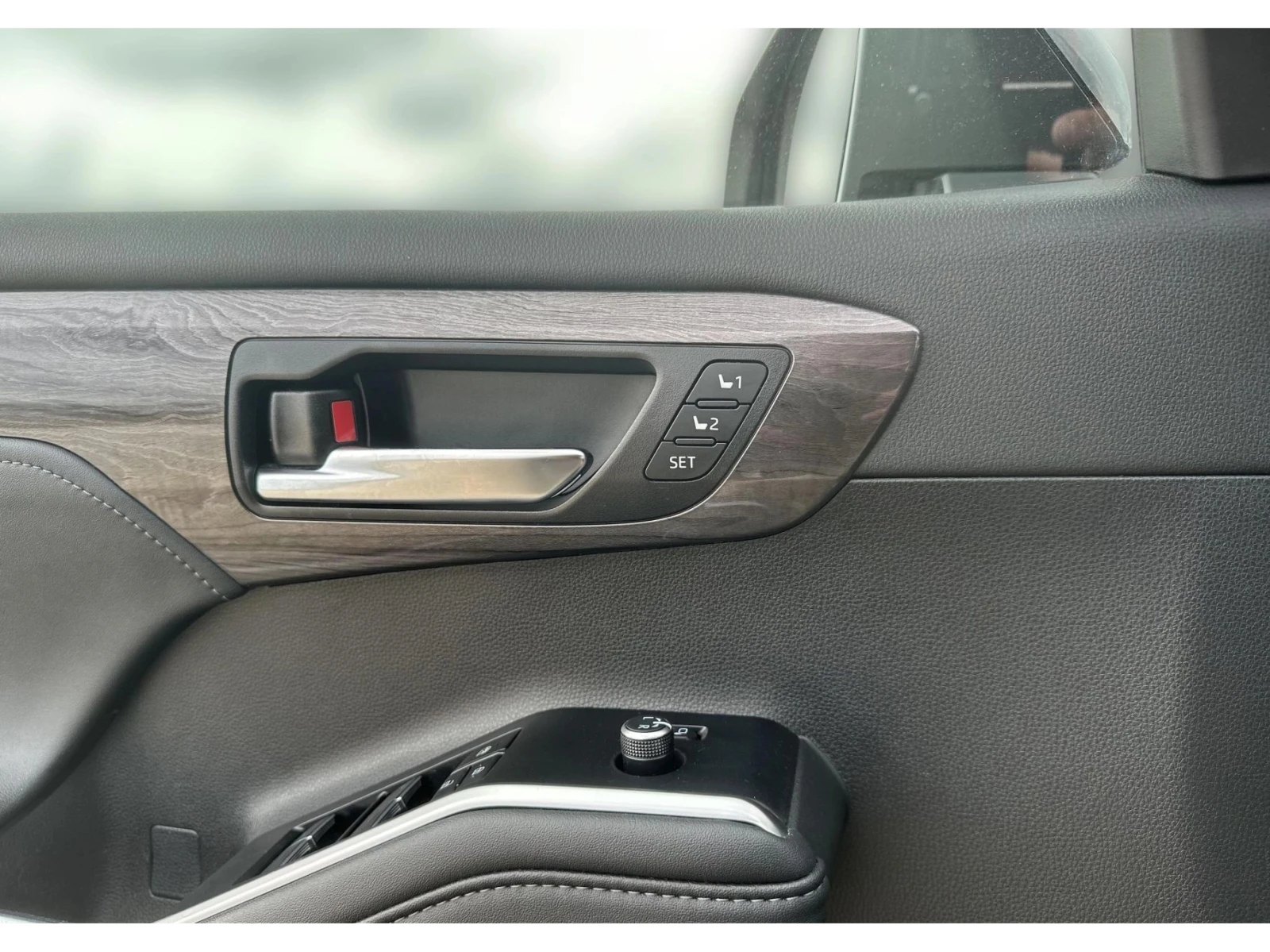 Toyota Highlander 7 �����, ������� ������ �� 1300 ��. | Mobile.bg � ����������� 11