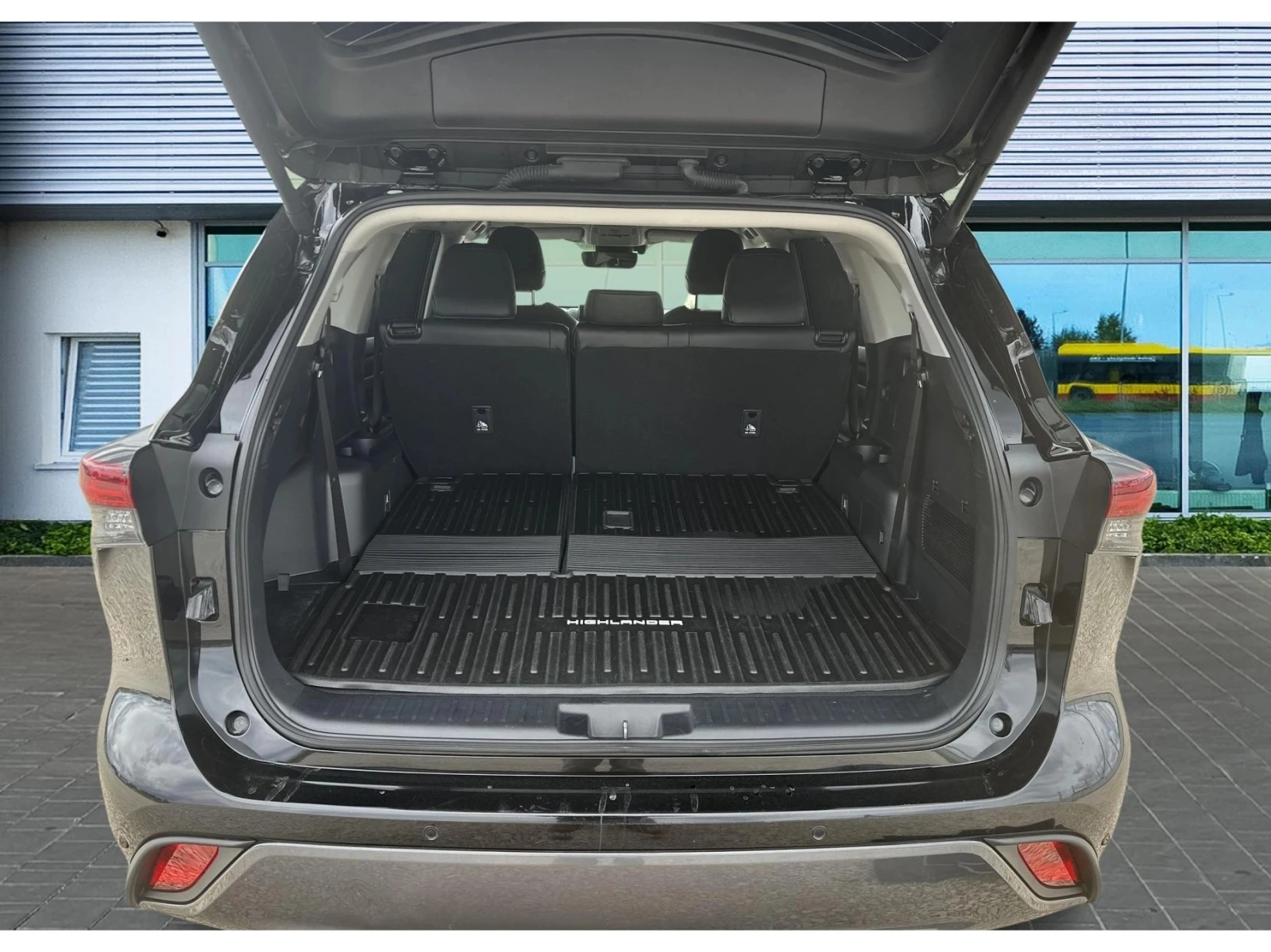 Toyota Highlander 7 �����, ������� ������ �� 1300 ��. | Mobile.bg � ����������� 15