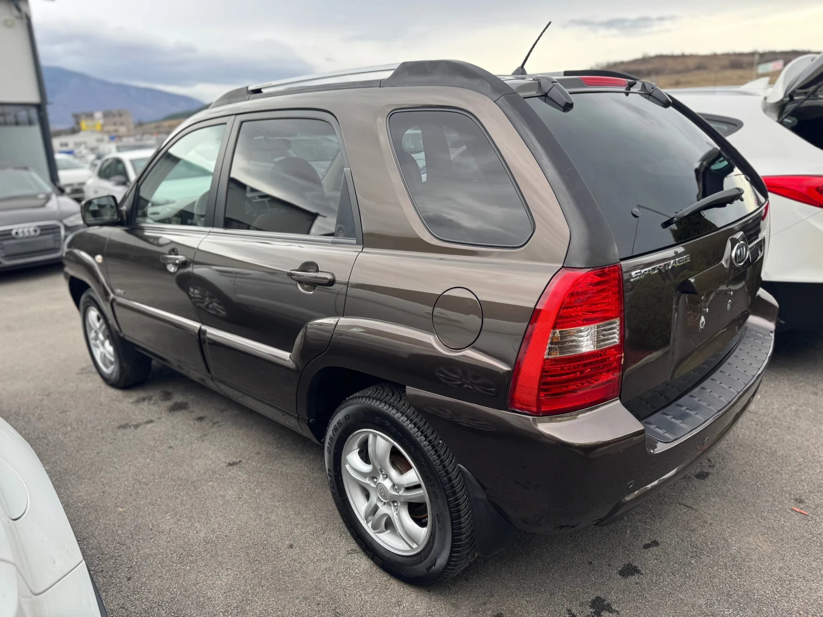 Kia Sportage 2.0i GAZ EXCLUSIVE  - изображение 4