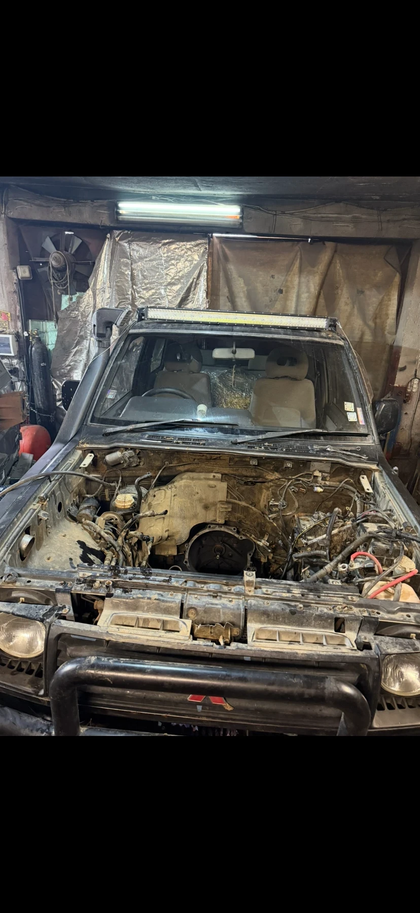 Mitsubishi Pajero 1.9 TDI - изображение 7