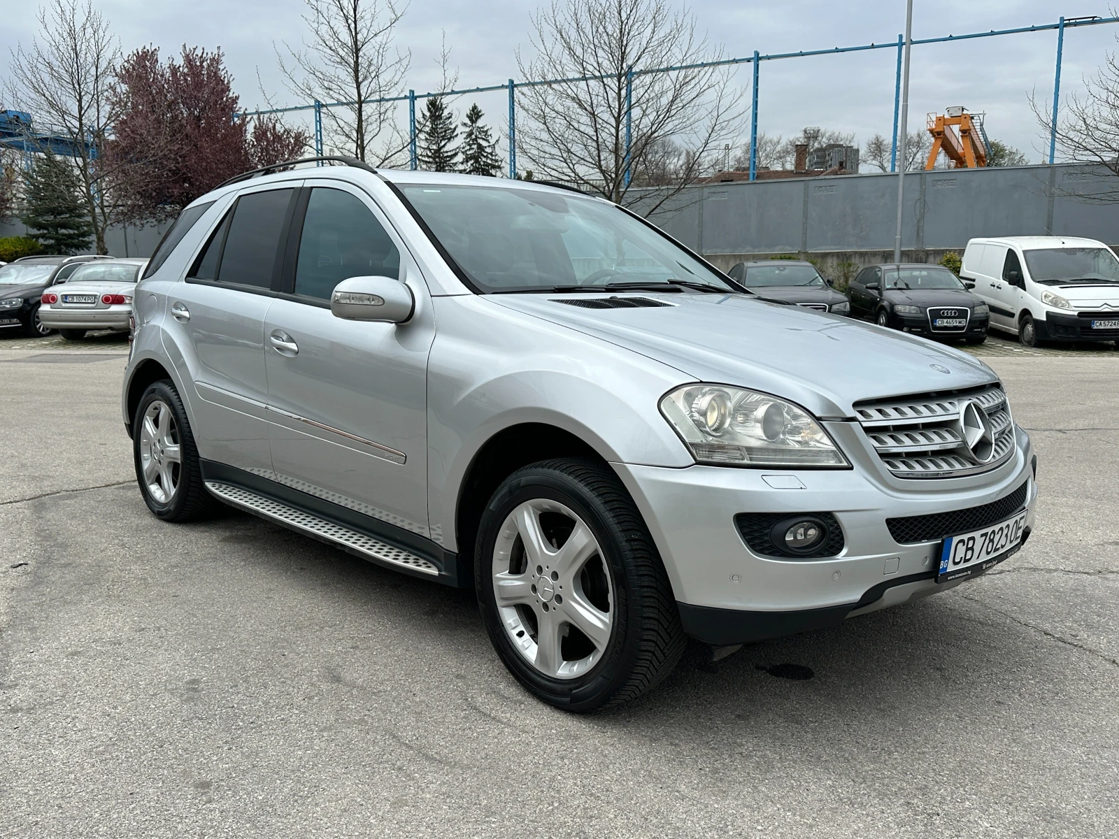 Mercedes-Benz ML 320 CDI 4Matic, снимка 6 - Автомобили и джипове - 54252672