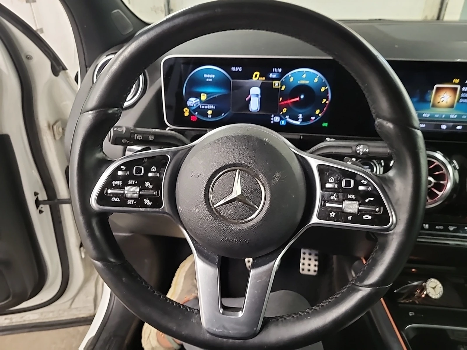 Mercedes-Benz GLA 250  4MATIC SUV, снимка 13 - Автомобили и джипове - 54459744