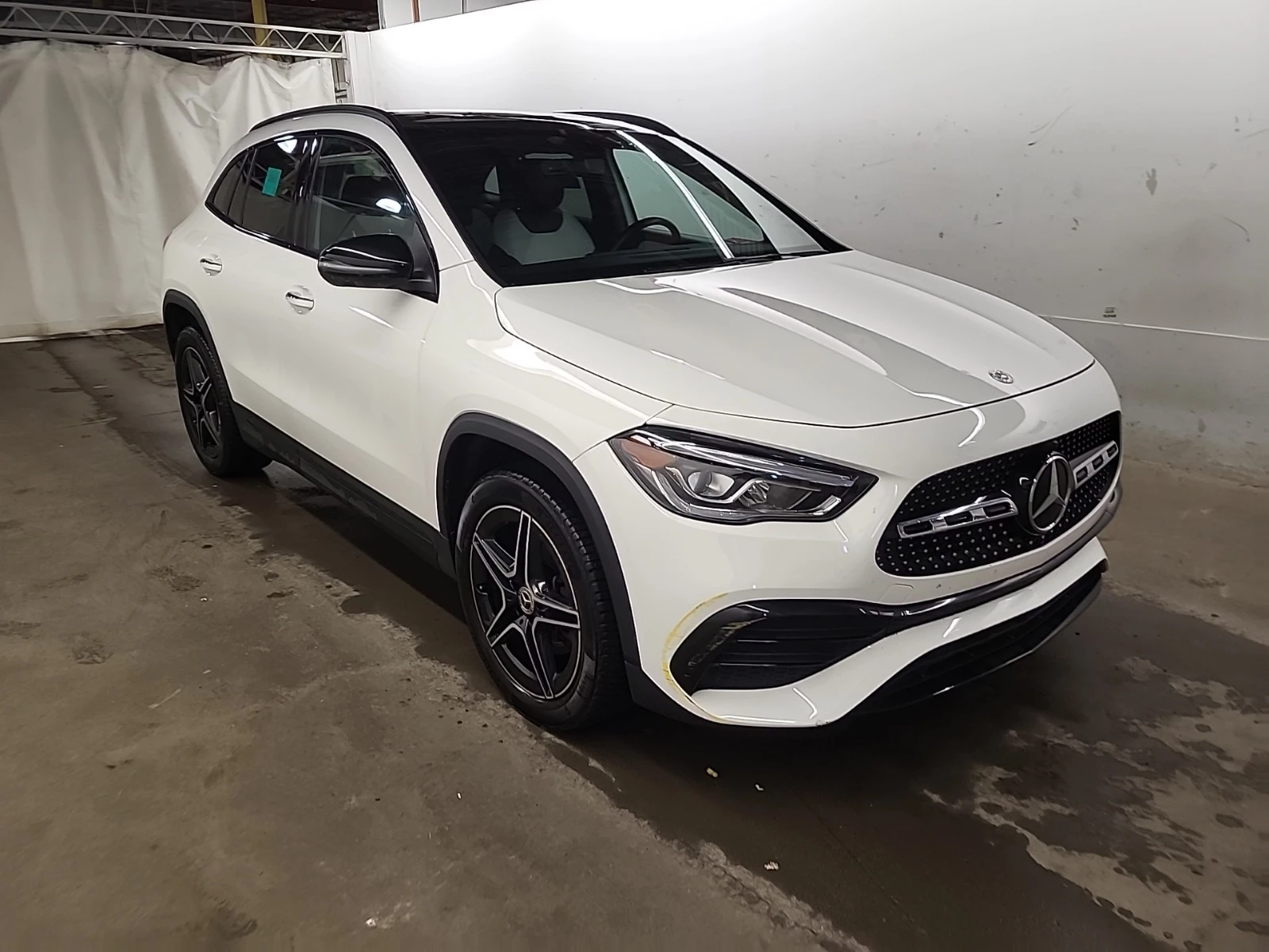 Mercedes-Benz GLA 250  4MATIC SUV, снимка 2 - Автомобили и джипове - 54459744