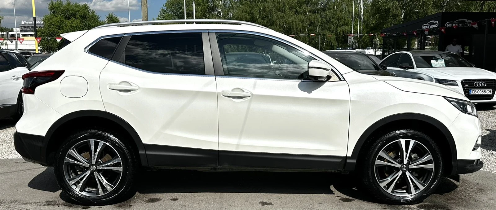Nissan Qashqai 1.5D PANO 360'CAM LANE ASSIST KEYLESS EU6D-T, снимка 4 - Автомобили и джипове - 54682696