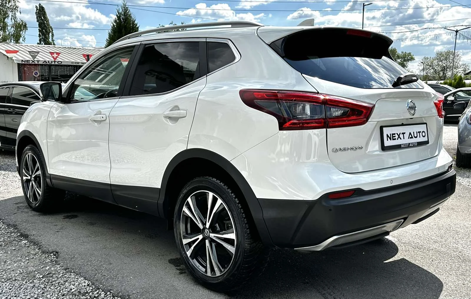 Nissan Qashqai 1.5D PANO 360'CAM LANE ASSIST KEYLESS EU6D-T, снимка 7 - Автомобили и джипове - 54682696