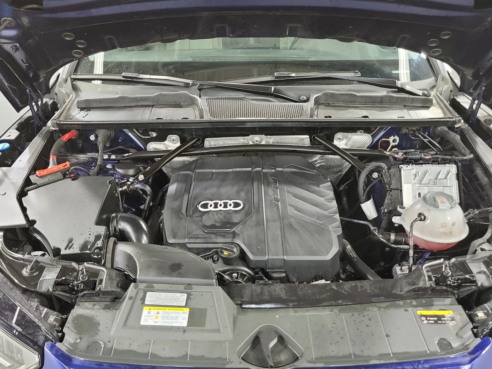 Audi Q5 KOMFORT, снимка 9 - Автомобили и джипове - 54765824
