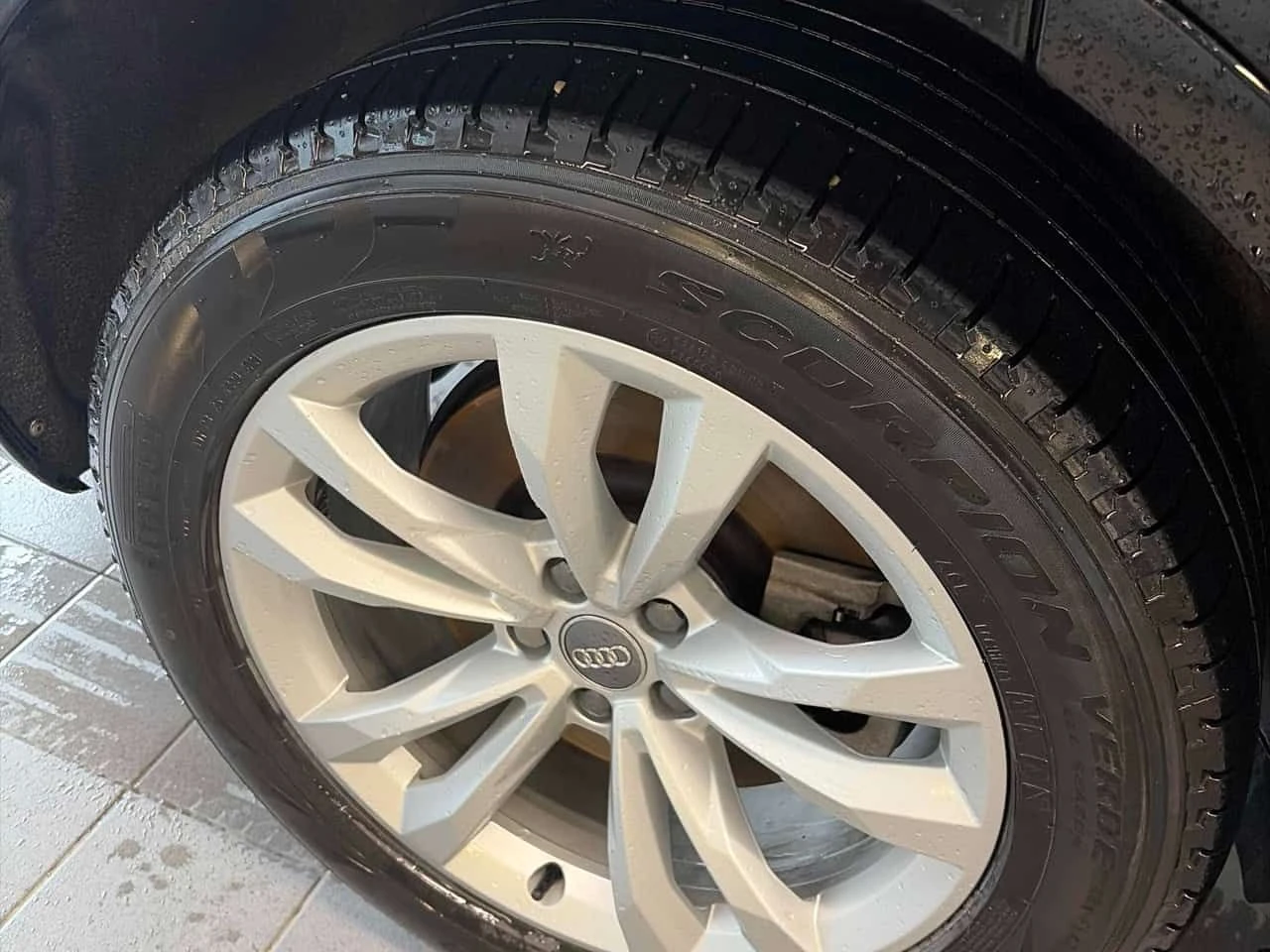 Audi Q7 * Progressiv * ОБДУХВАНЕ* ПАНОРАМА* 7МЕСТА* , снимка 7 - Автомобили и джипове - 54830495