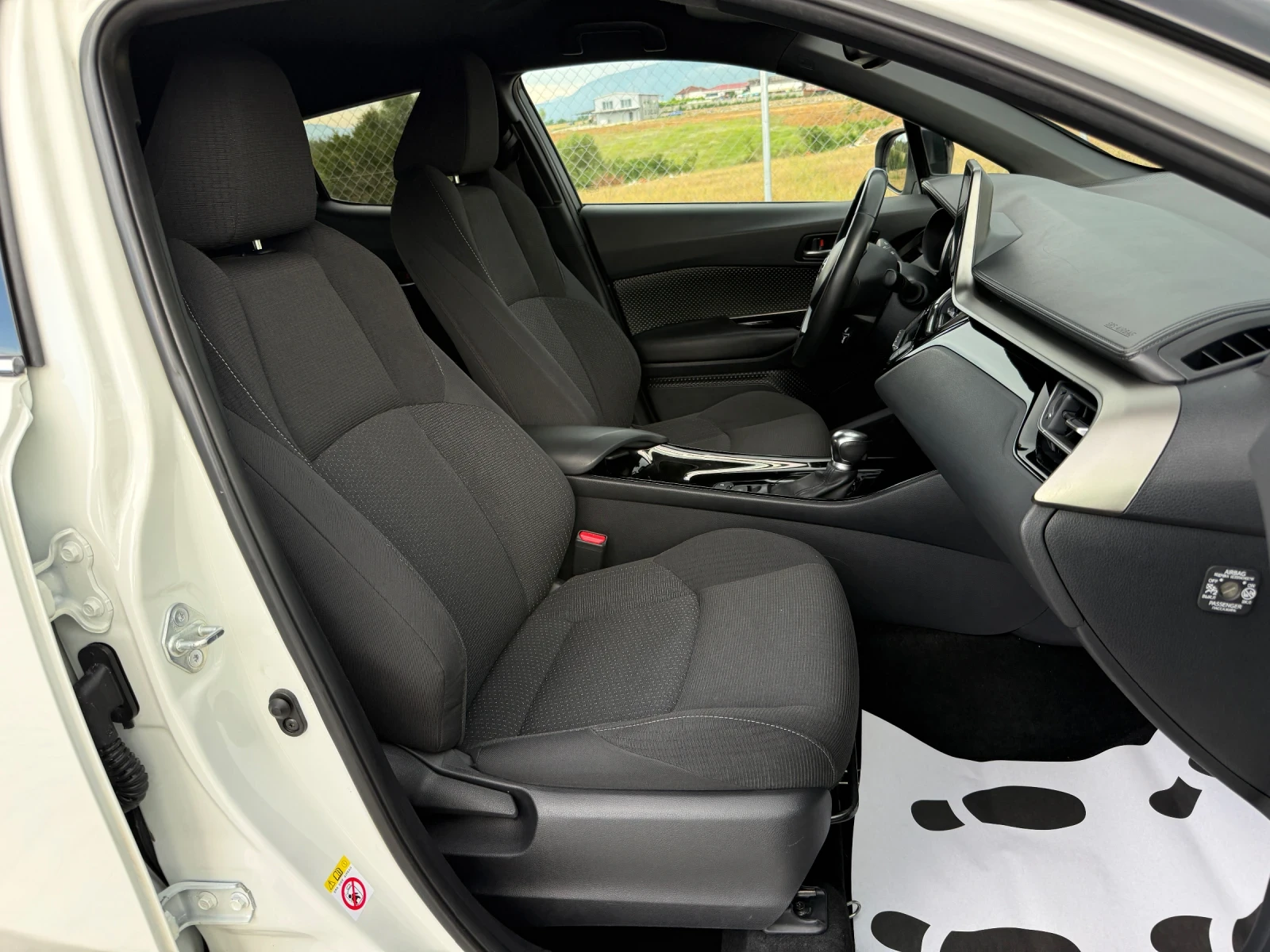 Toyota C-HR 1.8 HYBRID  | Mobile.bg � ����������� 13
