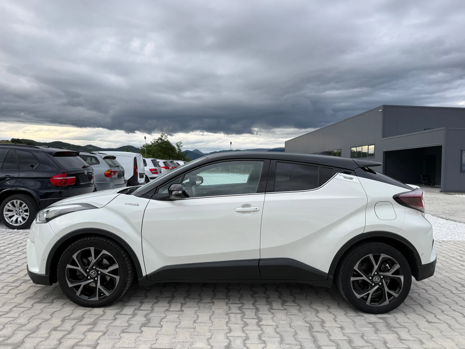 Toyota C-HR 1.8 HYBRID  | Mobile.bg � ����������� 3