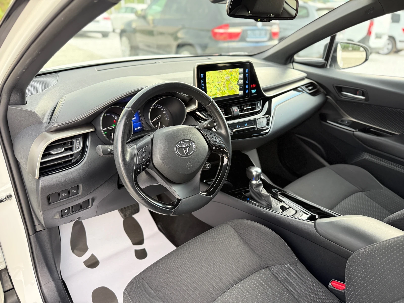 Toyota C-HR 1.8 HYBRID 