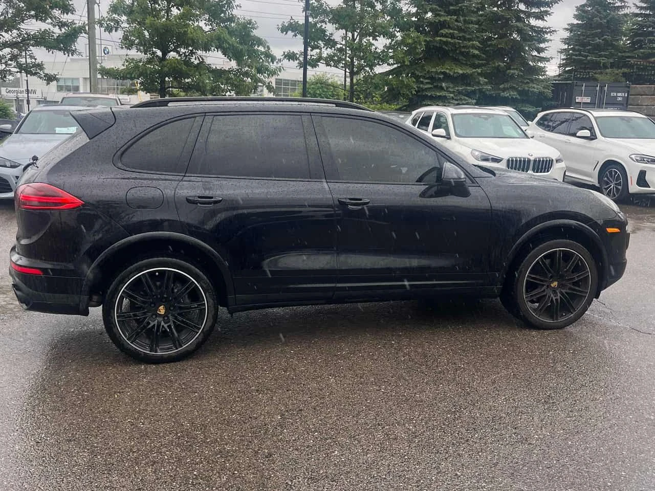 Porsche Cayenne * ОТ ПРЕДСТАВИТЕЛСТВО * ПЕРФЕКТНО СЕРВИЗИРАНА * , снимка 3 - Автомобили и джипове - 55231696