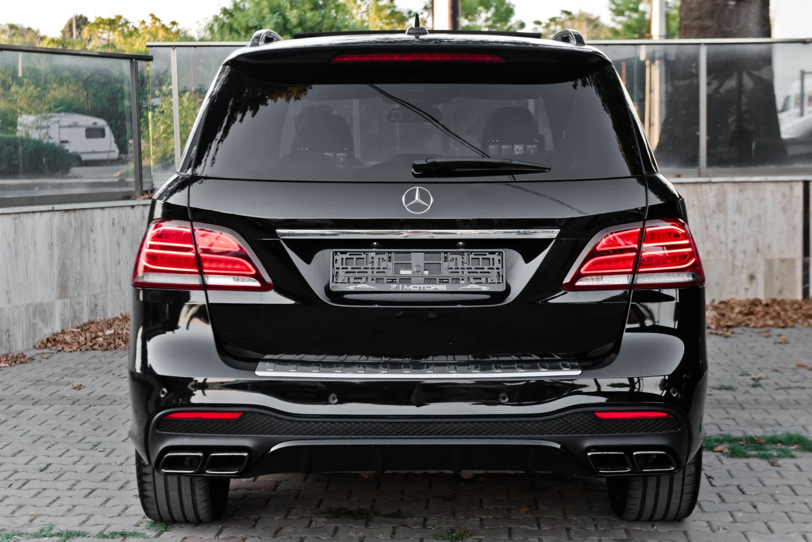 Mercedes-Benz GLE 43 AMG 9G/DISTR/6.3/PANO/21, снимка 6 - Автомобили и джипове - 55729889