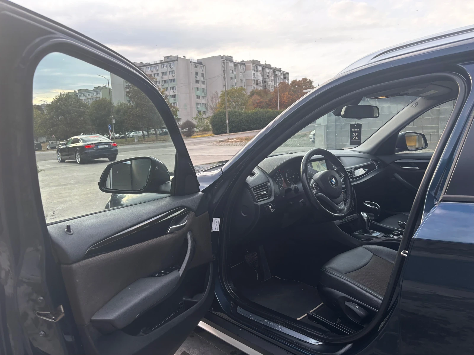 BMW X1, снимка 7 - Автомобили и джипове - 56466441