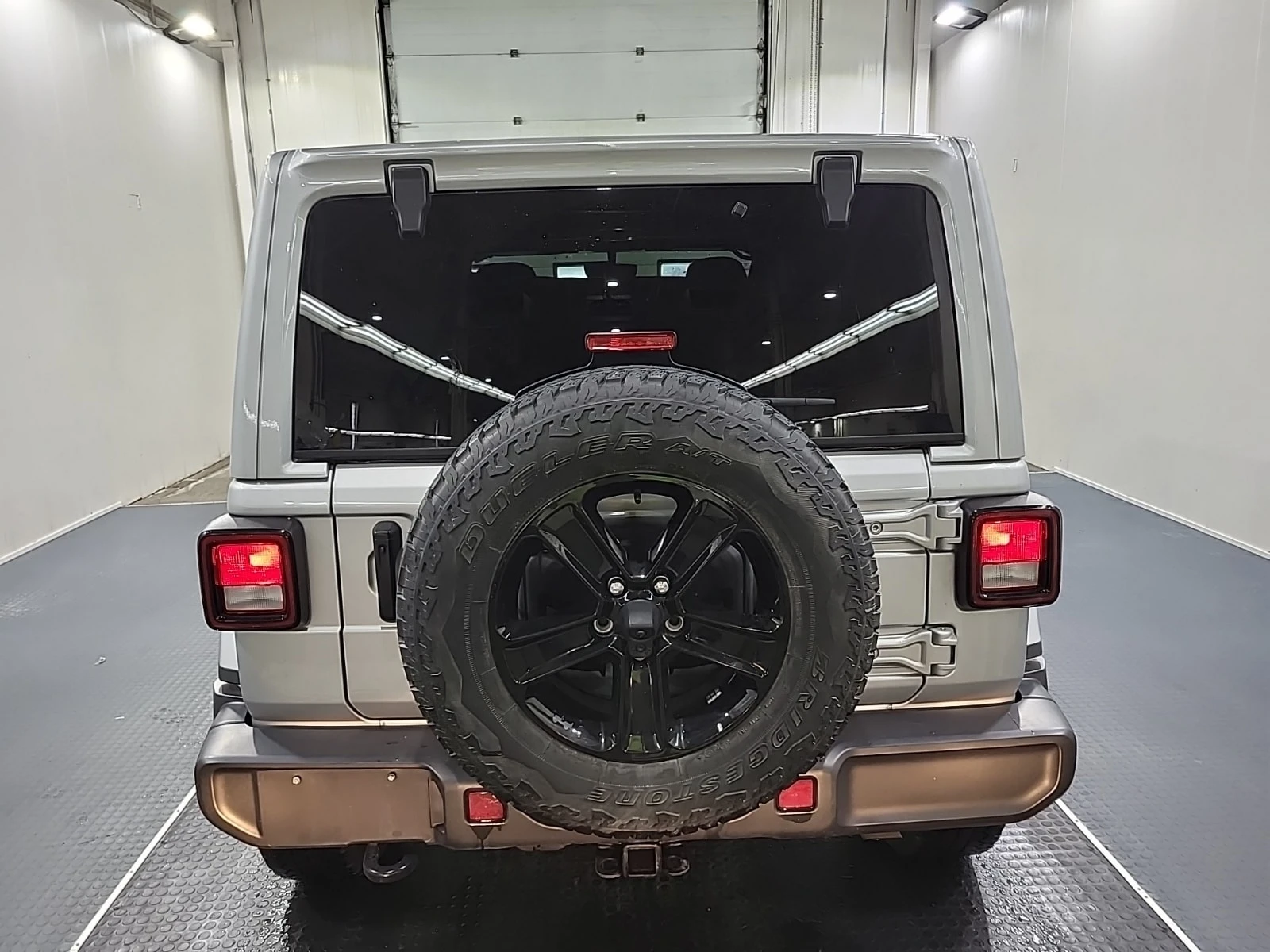 Jeep Wrangler SAHARA ALTITUDE * CARFAX * АВТОКРЕДИТ * , снимка 6 - Автомобили и джипове - 56133336