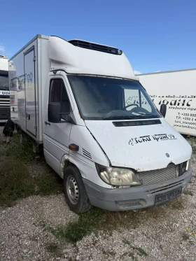  Mercedes-Benz 313
