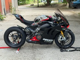 ����� �� �������� �� Ducati Panigale V4S 