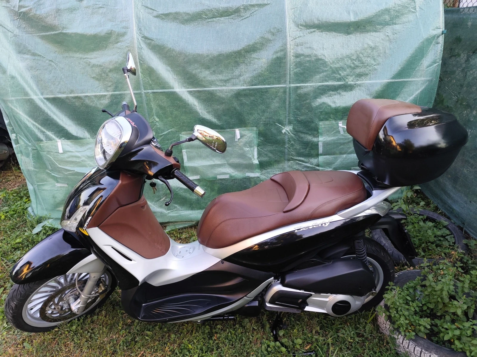 Piaggio Beverly 300 sport , снимка 17 - Мотоциклети и мототехника - 55612621