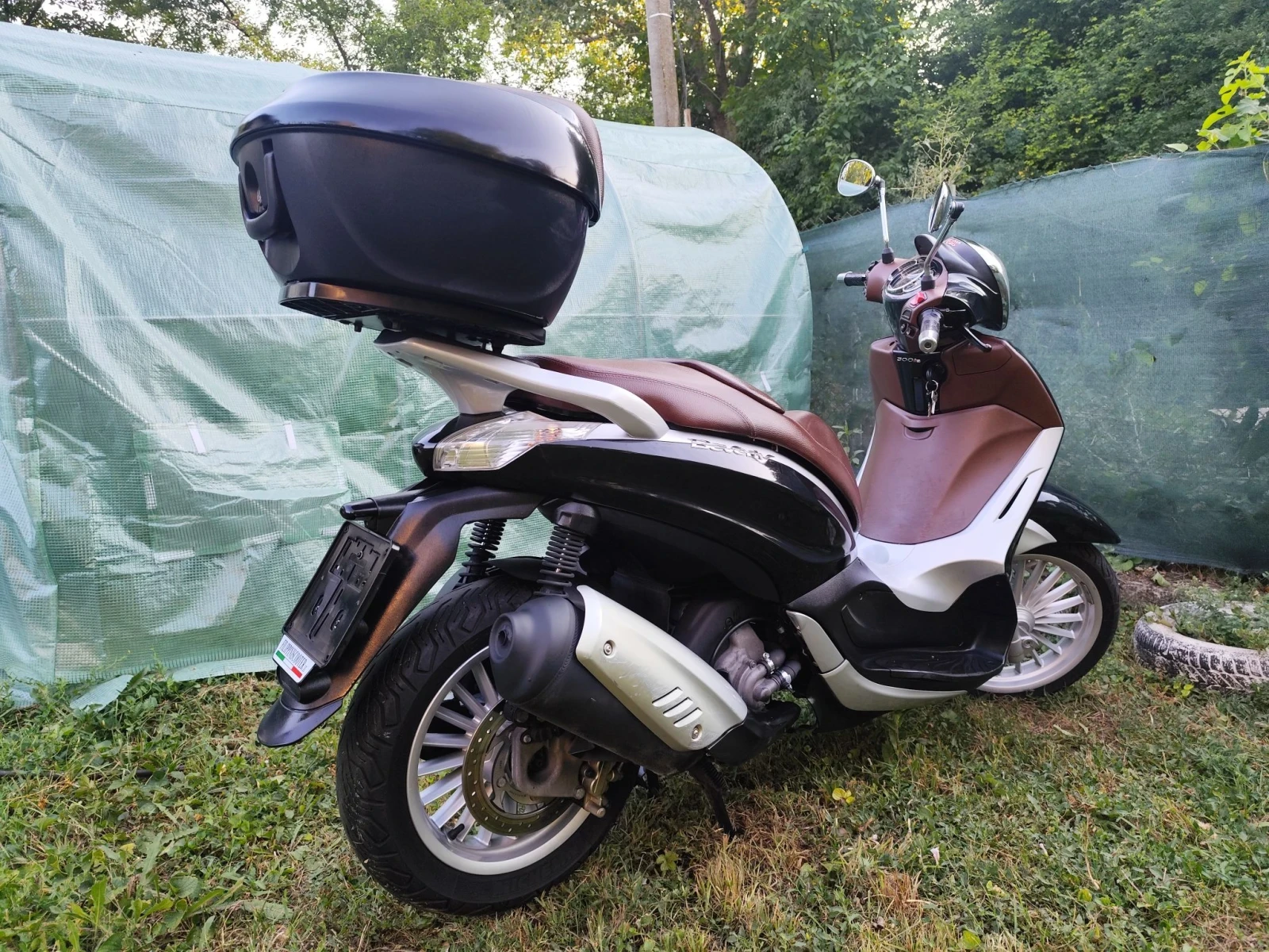 Piaggio Beverly 300 sport , снимка 8 - Мотоциклети и мототехника - 55612621